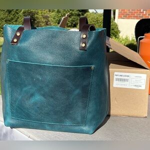 BNNU Portland Leather Goods Premium Limited Edition Lagoon Medium Classic Tote